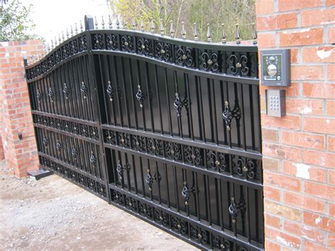 metal gates uk